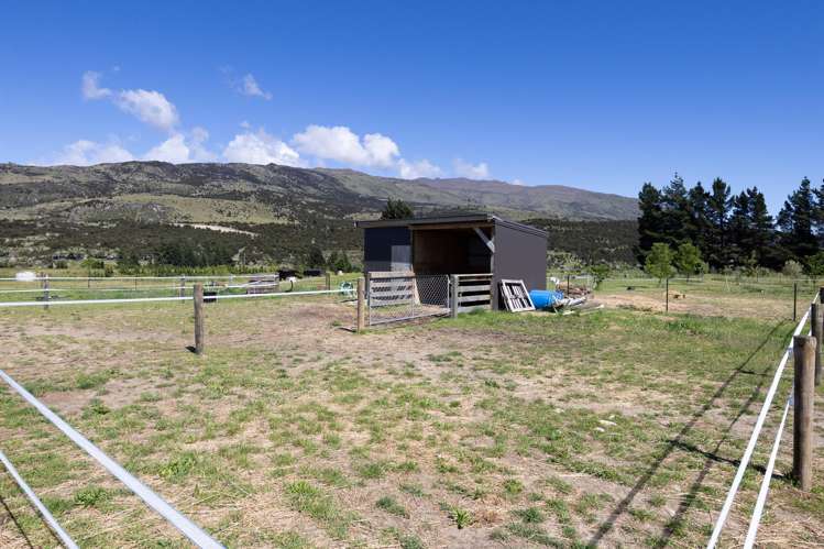 1322 Luggate - Tarras Road Wanaka Surrounds_24