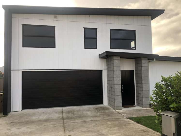 65 Featherstone Drive 2743_2