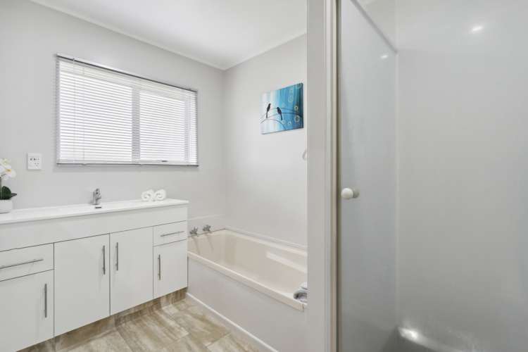 15 Hocken Place Mangere Bridge_7