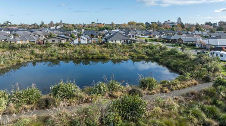 7 Blunden Road Lincoln_33