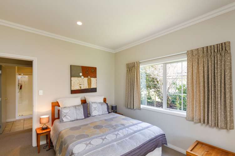 22 Kebbell Terrace Ohau_13