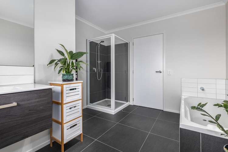 28 Mooring Close Whitby_18