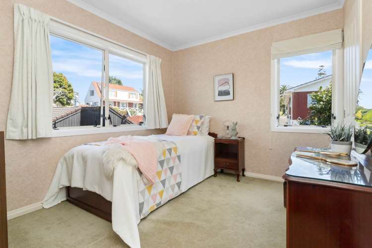 9a Meadway Sunnyhills_12