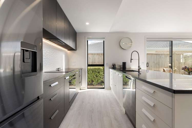 62 Freedom Drive Kelvin Grove_13