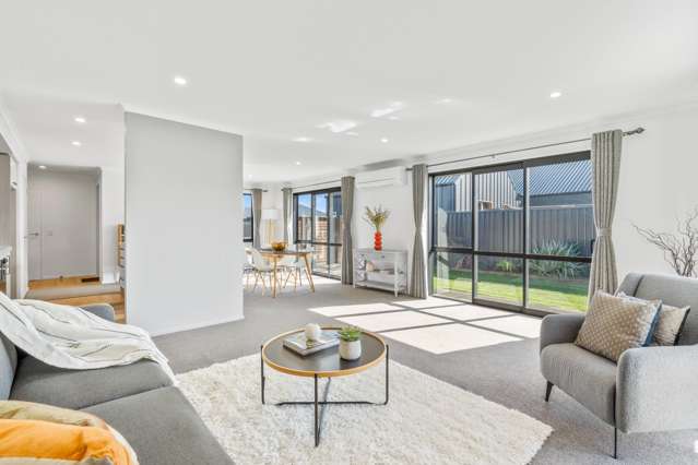 8 Silverview Place Mosgiel_4