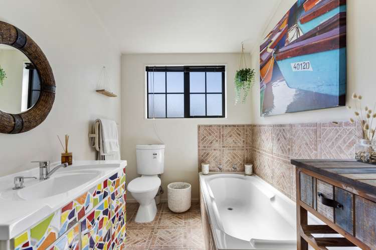 16 Toomer Place Beachlands_22