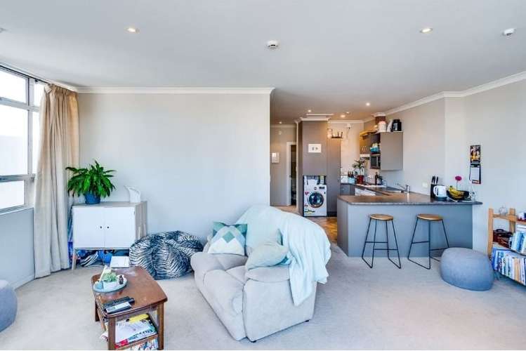 2G/3 Shakespeare Road Napier South_2