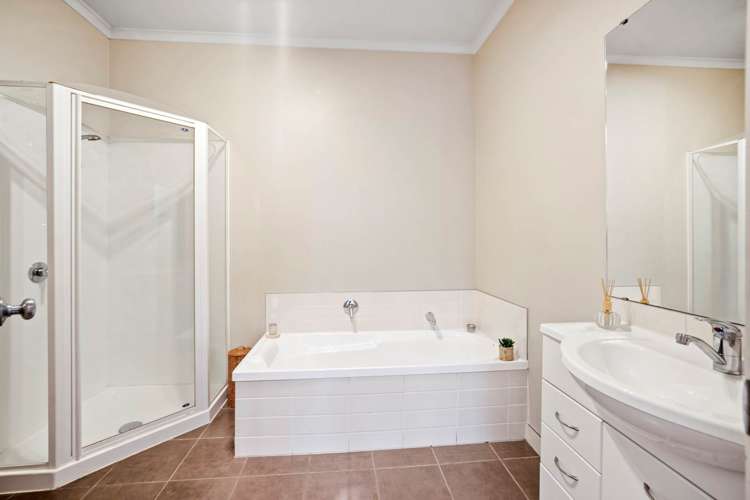 7 Mulvaney Crescent Henderson_10