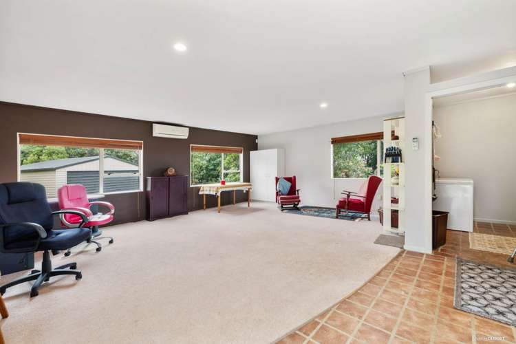 146 Cooper Road Pollok_8