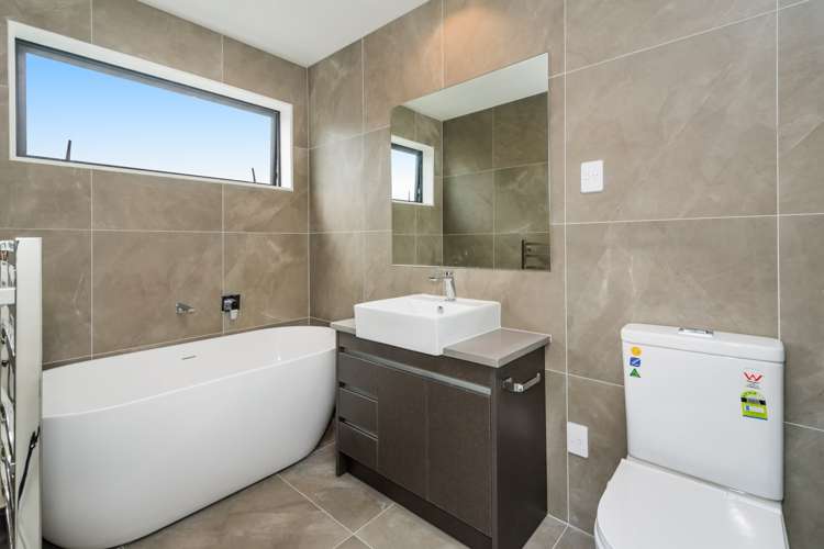 7 Pihoihoi Place Hobsonville_12