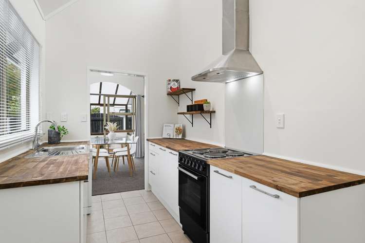 74 Robinson Avenue Holdens Bay_5