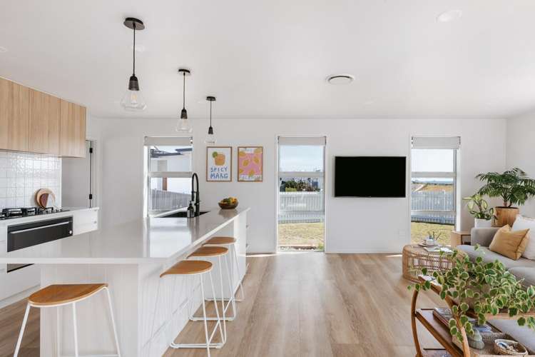 60 Pacific Parade Coastlands_4