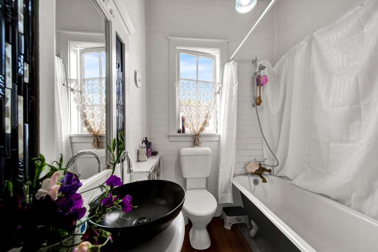 21 Egmont Street Patea_18