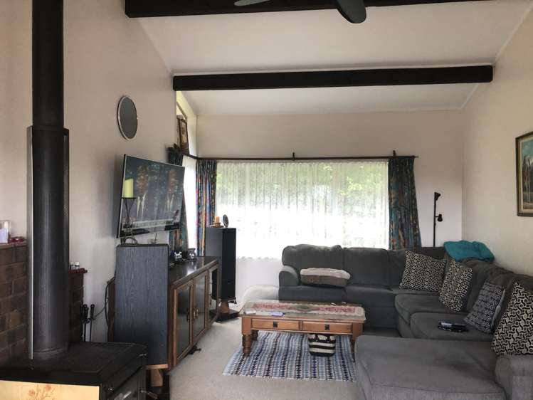 9 Sierra Avenue 11601_2