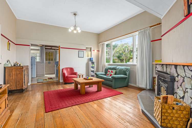 9 Arawhata Street Porirua East_2