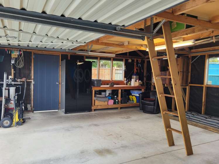 76 Grace Street Sanson_22