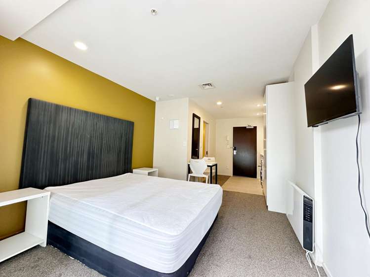 705/10 Waterloo Quadrant_0