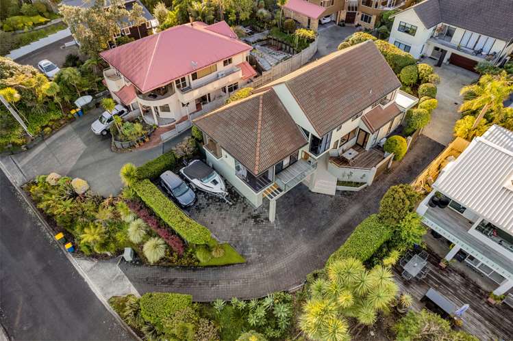 2/28 Orchard Road Waiake_25