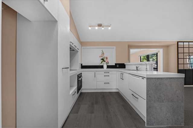 AFFORDABLE, SPACIOUS, TIDY AND PRIVACY