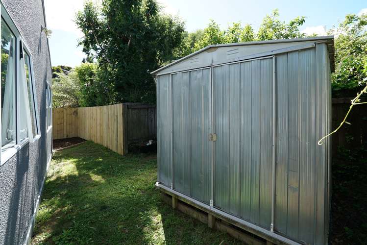 2/12 Matangi Street Stoke_18