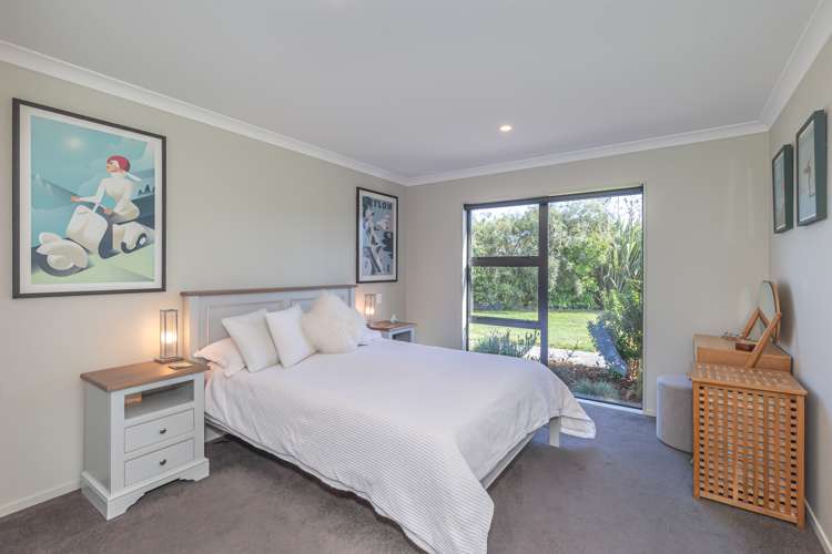 7 Grefor Lane Waitarere_10