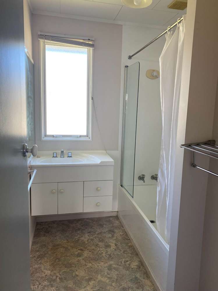 14a Sunray Avenue Titirangi_11