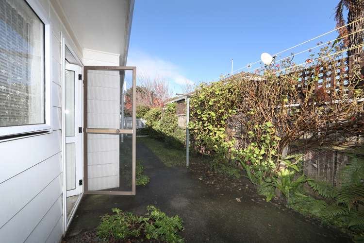 910a Willowpark Road North Mayfair_11