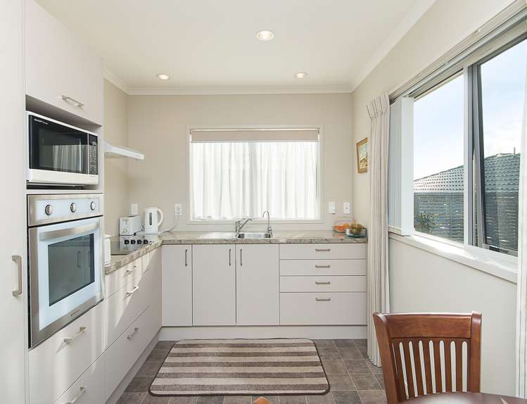 15/8 Village Place Tuakau_3