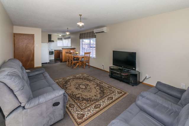 2/131 Carmen Road Hei Hei_1