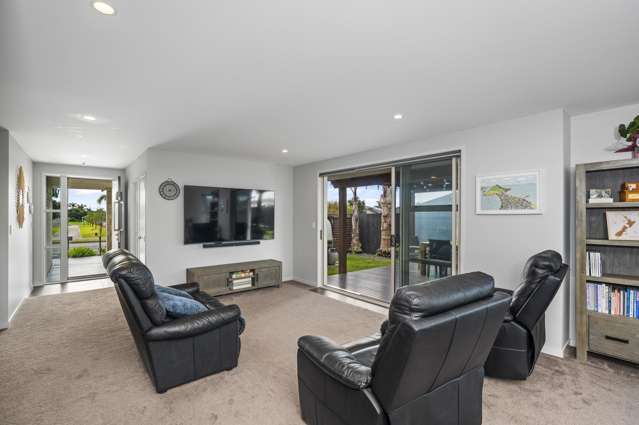 77 Golden Sands Drive Papamoa Beach_2