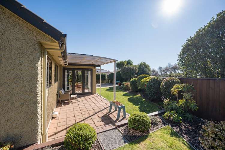 63 Otia Drive Richmond_21