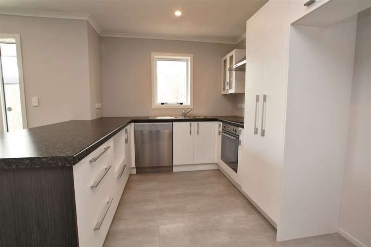 8 Queens Park Crescent Frankton_1