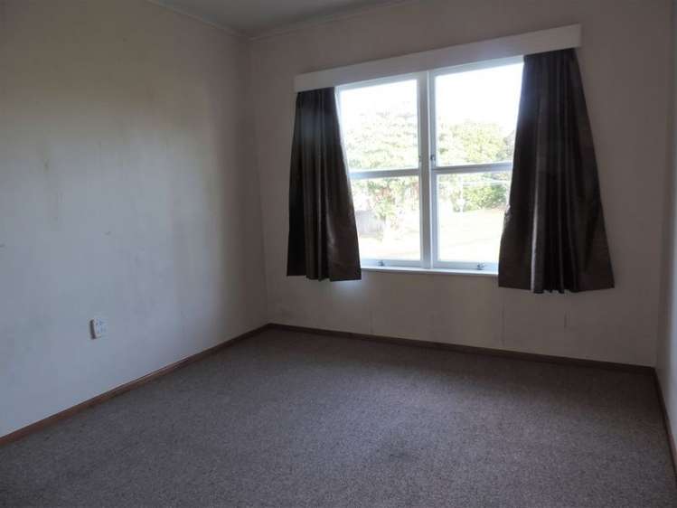 8 Kauri Crescent Matamata_13