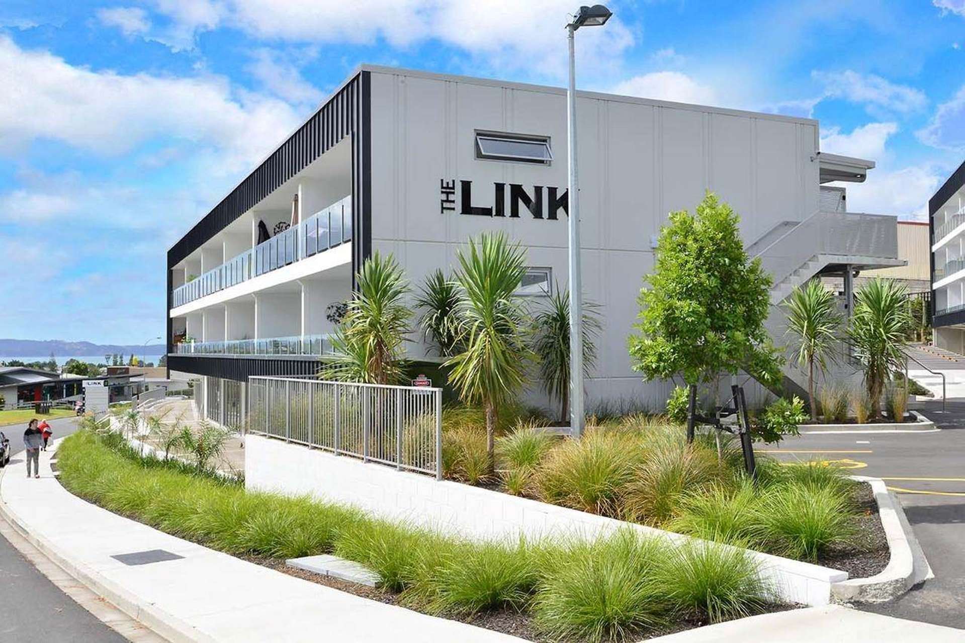 108/17 Link Crescent Stanmore Bay_0