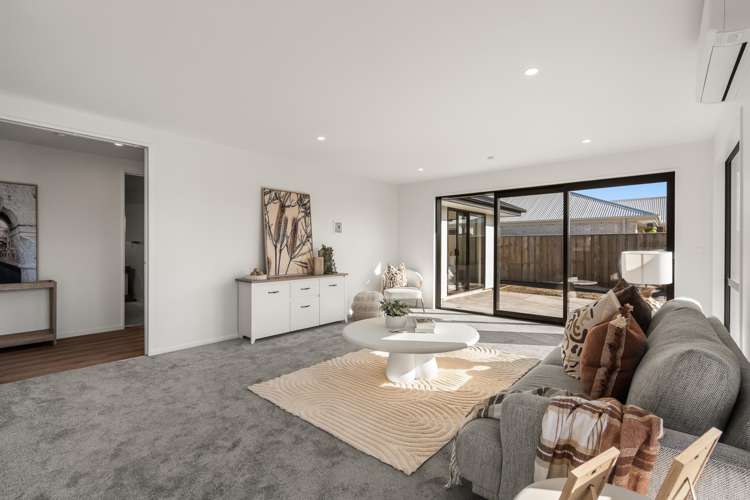 5 Greenslade Drive Lincoln_10