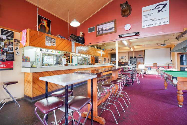 76 King & 143 Main Streets Otautau_3