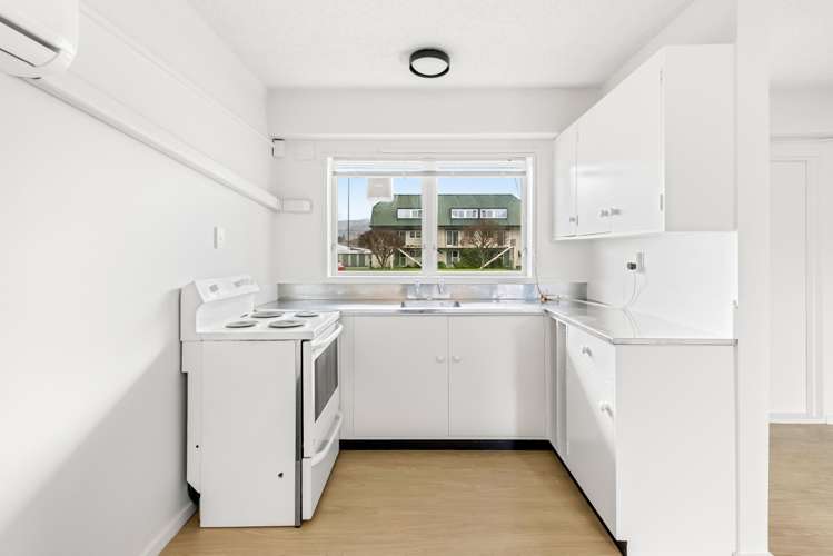 2/25 Britannia Street Petone_13