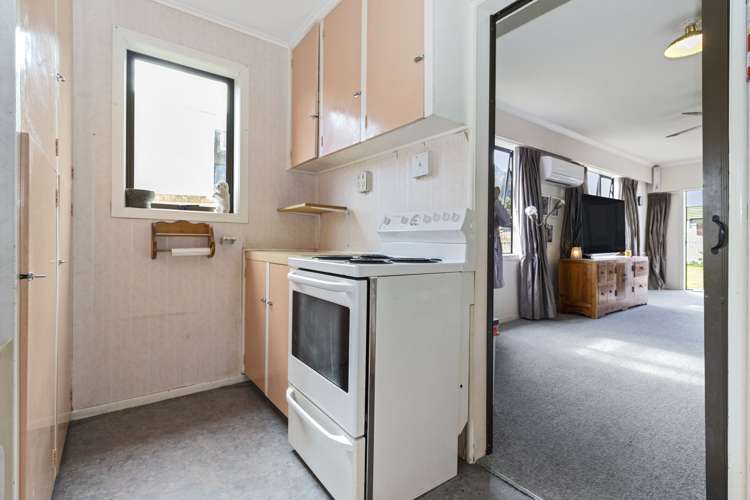 12 Lawrence Avenue Te Aroha_14