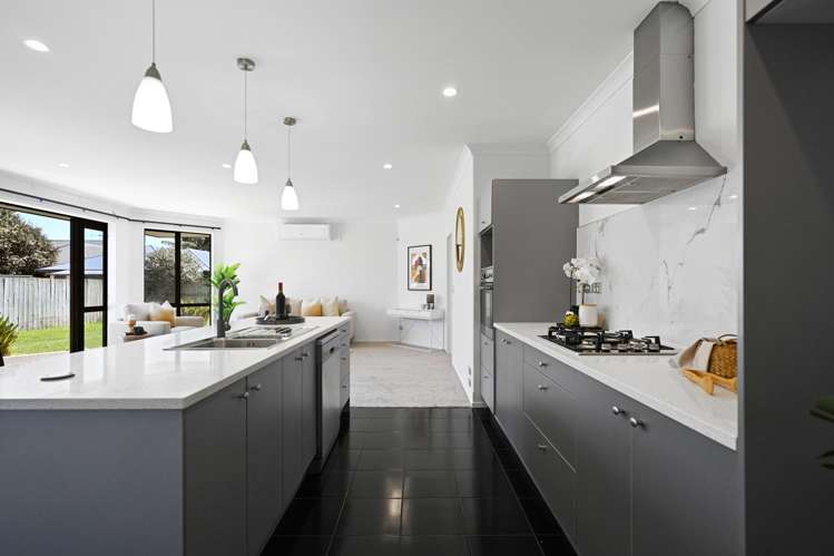 44 Wiltshire Drive Huntington_10