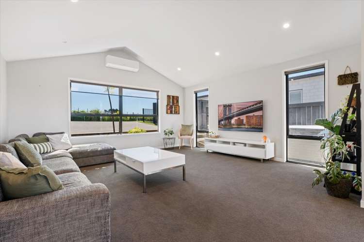 27 Tamihana Avenue Pyes Pa_12