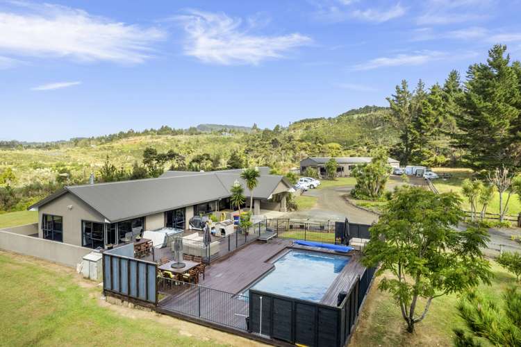 68 Bethells Road Waitakere_14