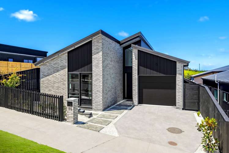 76 Huanui Drive Orewa_21