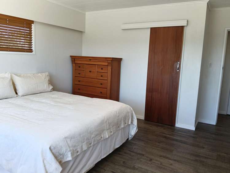 43 North Shore Road Whirinaki_19