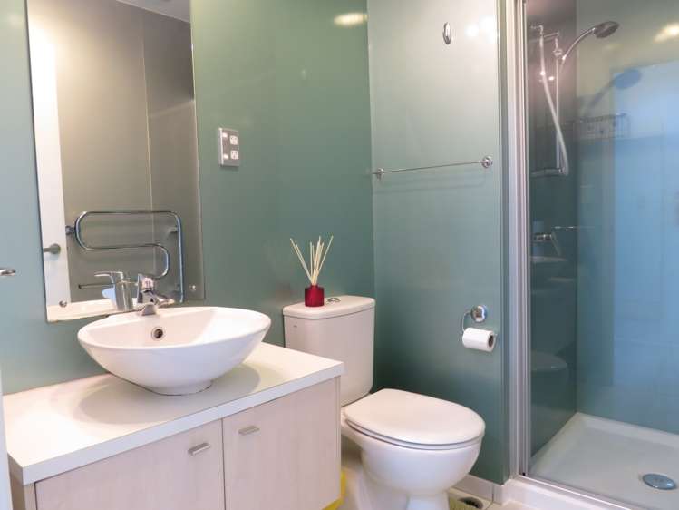 102/17 Vogel Lane Auckland Central_5