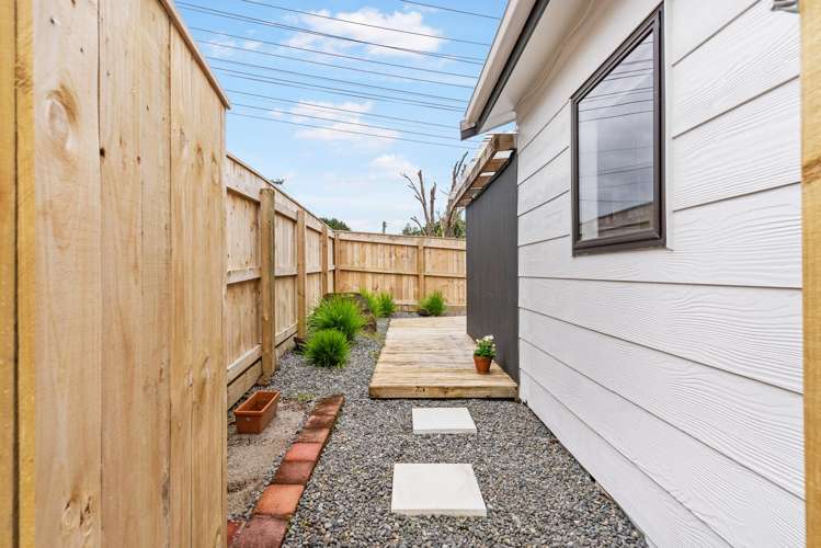 2/141 Verbena Road Birkdale_23