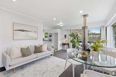 2/12 Mahuta Grove_3