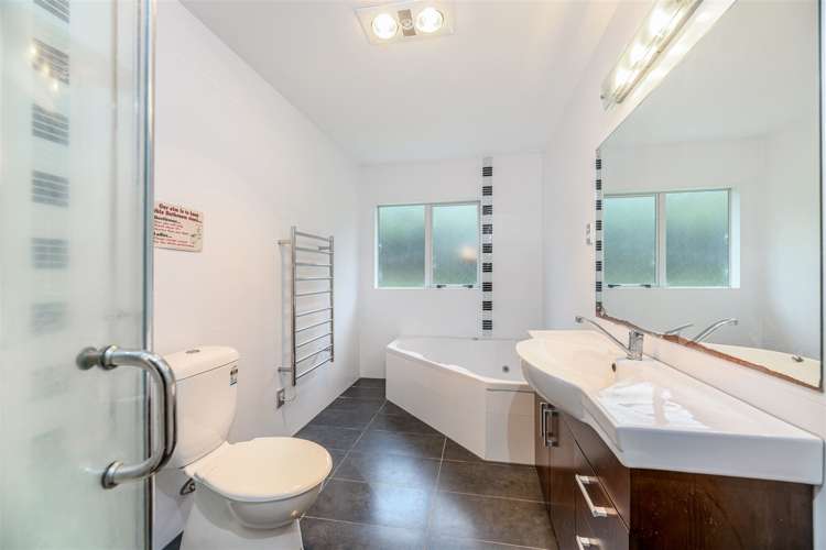 27 Waltham Street Henderson_16