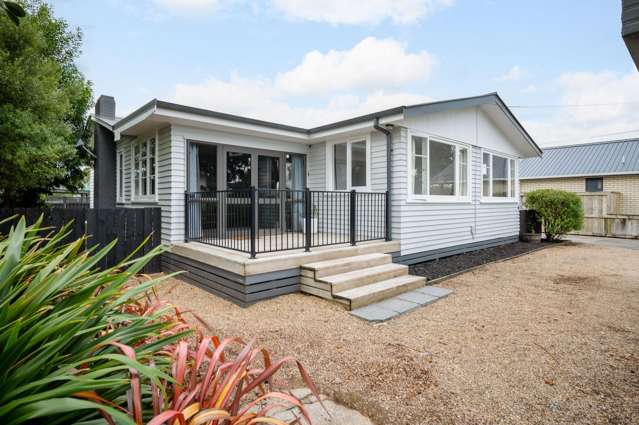 Freehold, Stylishly Renovated, Move in Ready