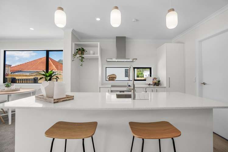 2/62 Bledisloe Crescent Wainuiomata_3