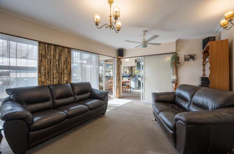 2 Churchill Avenue Richmond_7